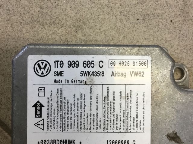 bontott VW TOURAN Légzsák Elektronika