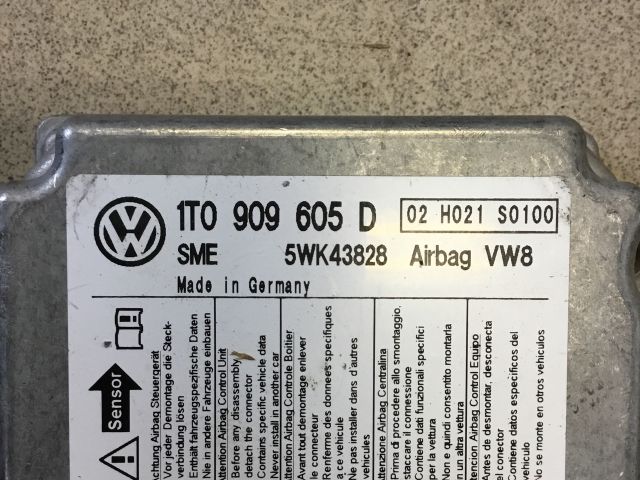 bontott VW TOURAN Légzsák Elektronika