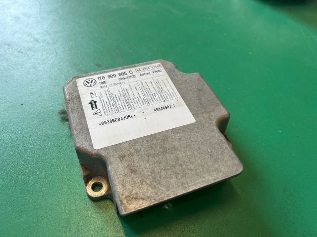 bontott VW TOURAN Légzsák Elektronika