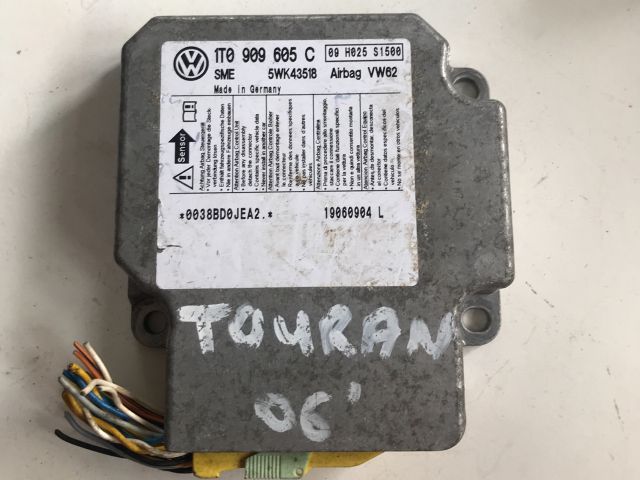 bontott VW TOURAN Légzsák Elektronika
