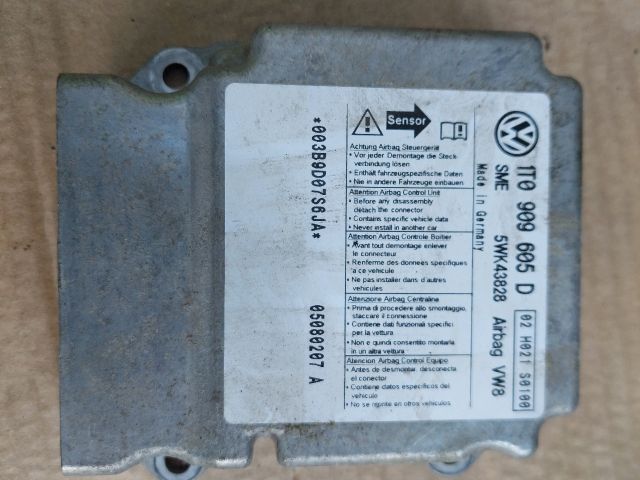 bontott VW TOURAN Légzsák Elektronika