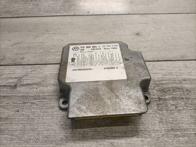 bontott VW TOURAN Légzsák Elektronika