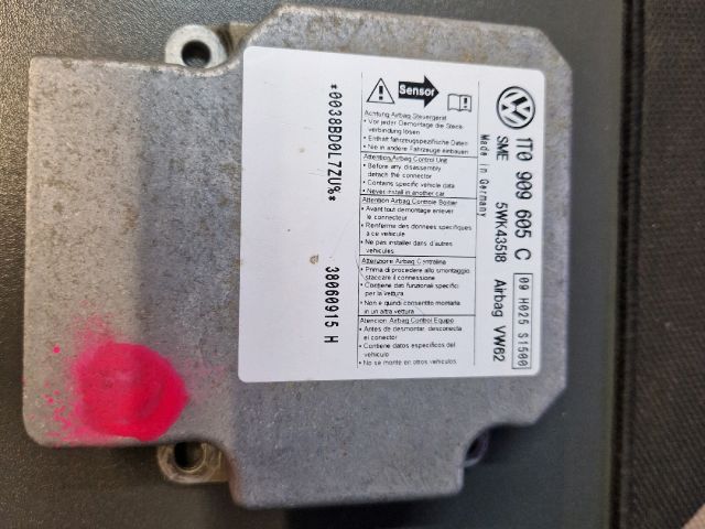 bontott VW TOURAN Légzsák Elektronika