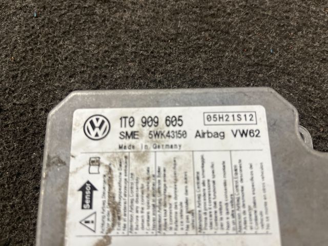 bontott VW TOURAN Légzsák Elektronika