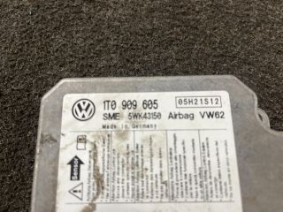 bontott VW TOURAN Légzsák Elektronika