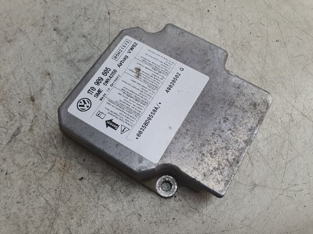 bontott VW TOURAN Légzsák Elektronika