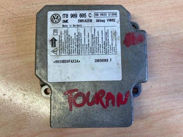 bontott VW TOURAN Légzsák Elektronika