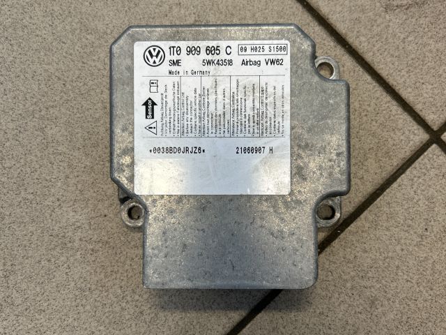 bontott VW TOURAN Légzsák Elektronika