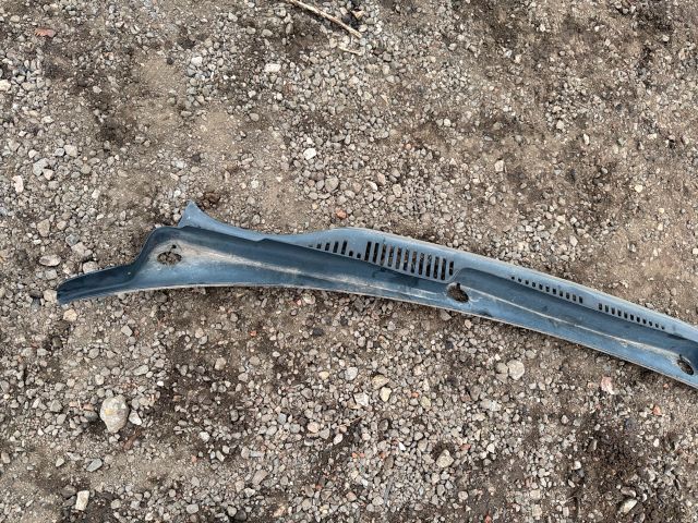 bontott VW TOURAN Levélrács