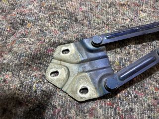 bontott VW TOURAN Motorháztető Bal Zsanér