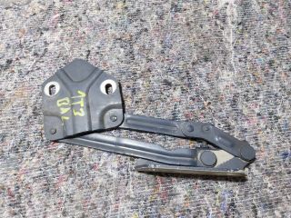 bontott VW TOURAN Motorháztető Bal Zsanér