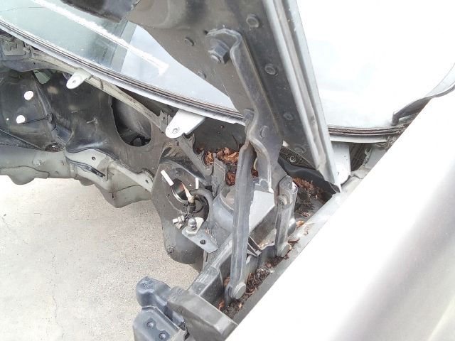 bontott VW TOURAN Motorháztető Bal Zsanér