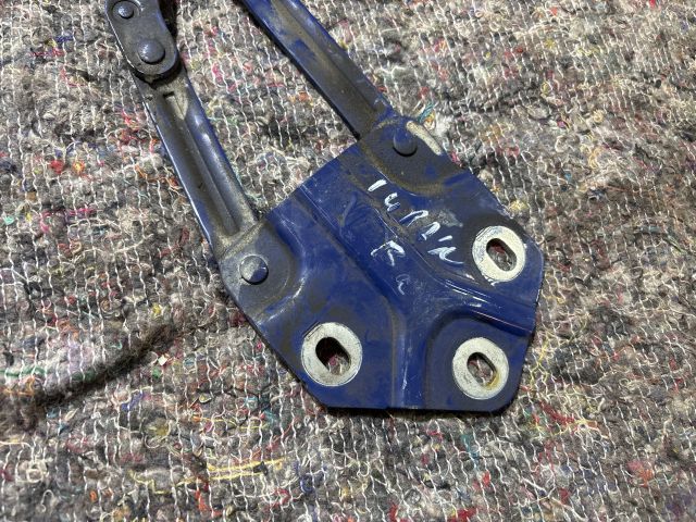 bontott VW TOURAN Motorháztető Bal Zsanér