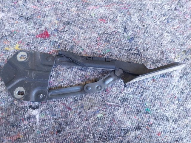 bontott VW TOURAN Motorháztető Bal Zsanér