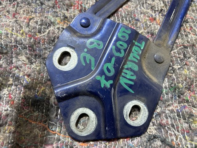 bontott VW TOURAN Motorháztető Bal Zsanér