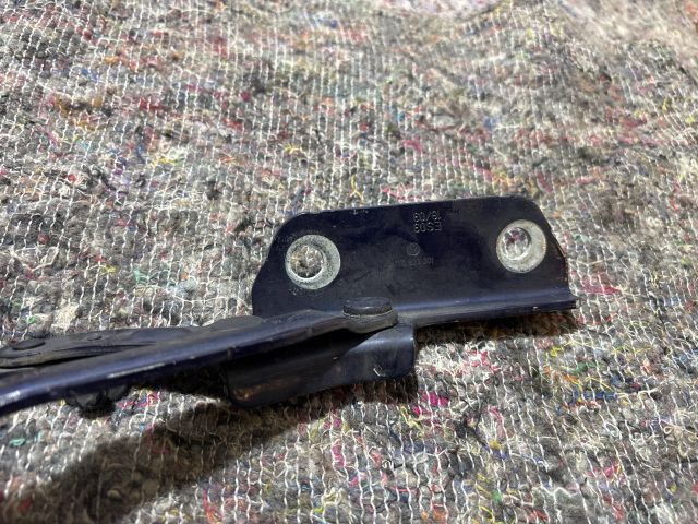 bontott VW TOURAN Motorháztető Bal Zsanér