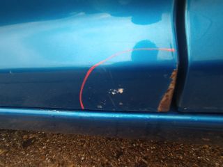 bontott VW TOURAN Motorháztető Gumikéder