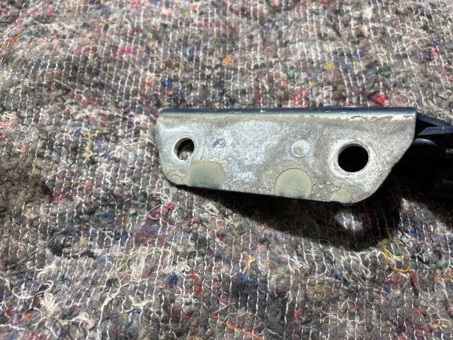 bontott VW TOURAN Motorháztető Jobb Zsanér