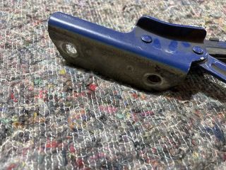 bontott VW TOURAN Motorháztető Jobb Zsanér