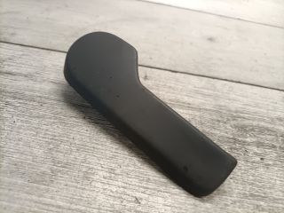 bontott VW TOURAN Motorháztető Nyitó Kar / Gomb