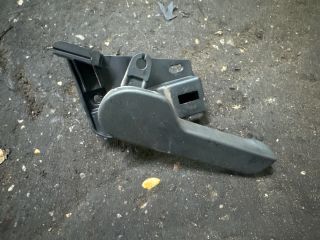 bontott VW TOURAN Motorháztető Nyitó Kar / Gomb