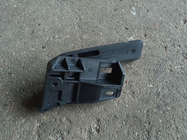 bontott VW TOURAN Motorháztető Nyitó Kar / Gomb