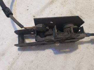 bontott VW TOURAN Motorháztető Zárszerkezet