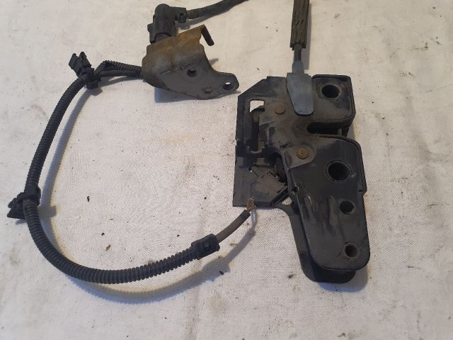 bontott VW TOURAN Motorháztető Zárszerkezet