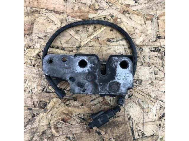 bontott VW TOURAN Motorháztető Zárszerkezet