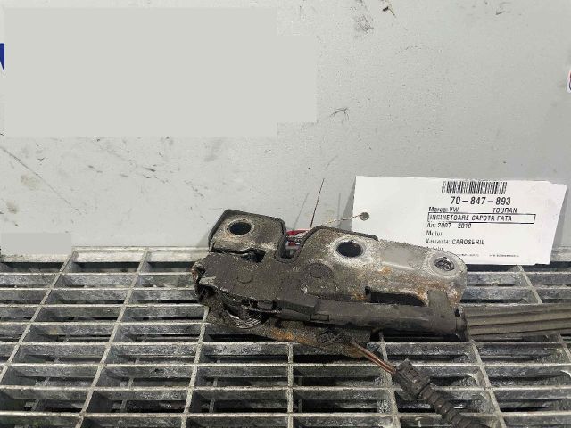 bontott VW TOURAN Motorháztető Zárszerkezet