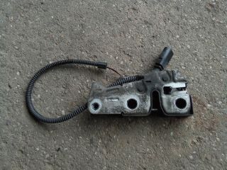 bontott VW TOURAN Motorháztető Zárszerkezet