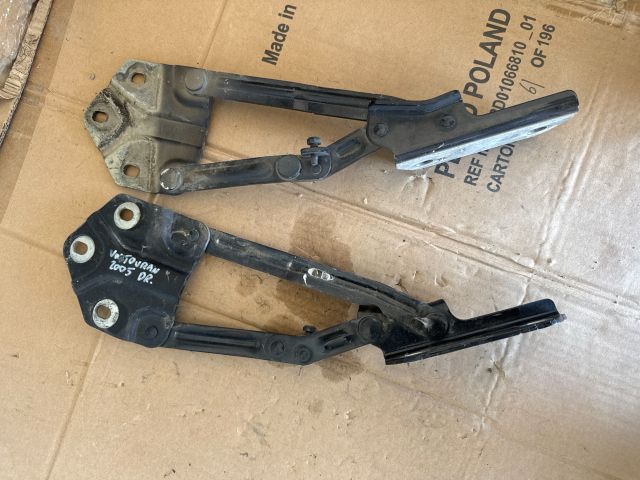 bontott VW TOURAN Motorháztető Zsanér Pár