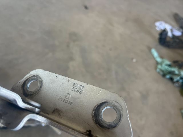 bontott VW TOURAN Motorháztető Zsanér Pár