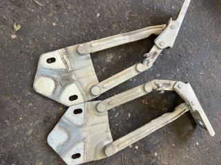 bontott VW TOURAN Motorháztető Zsanér Pár