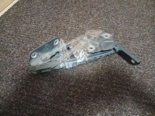 bontott VW TOURAN Motorháztető Zsanér Pár