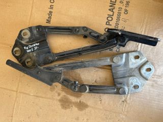 bontott VW TOURAN Motorháztető Zsanér Pár