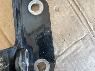 bontott VW TOURAN Motorháztető Zsanér Pár