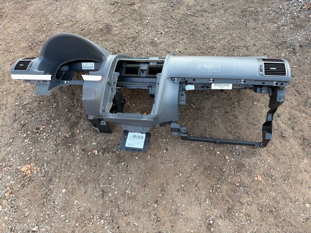 bontott VW TOURAN Műszerfal Héj