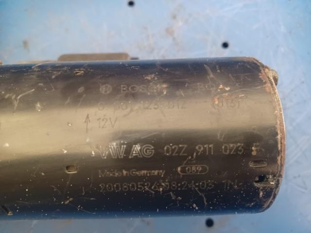 bontott VW TOURAN Önindító