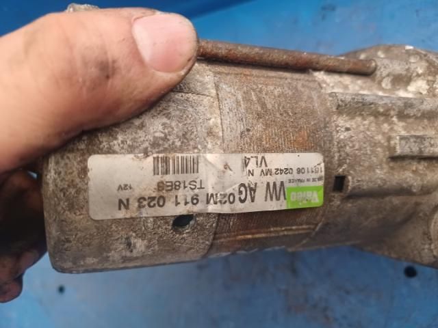 bontott VW TOURAN Önindító