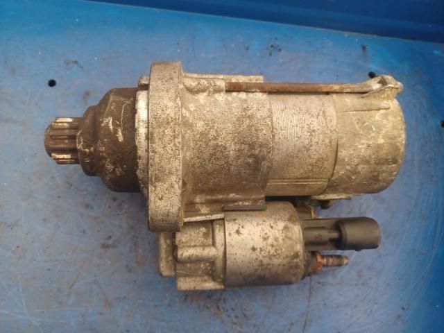 bontott VW TOURAN Önindító