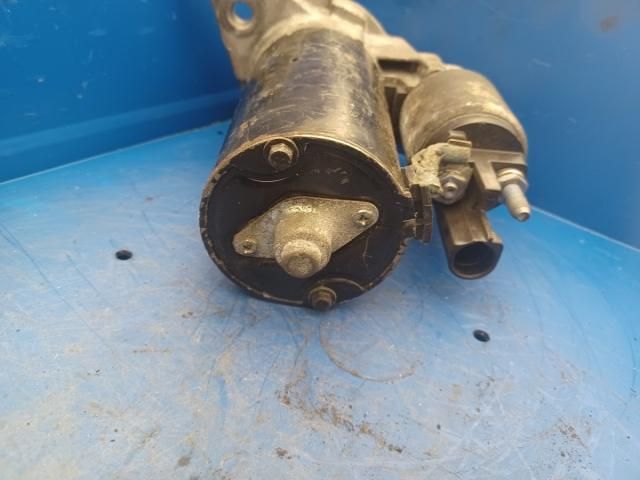 bontott VW TOURAN Önindító