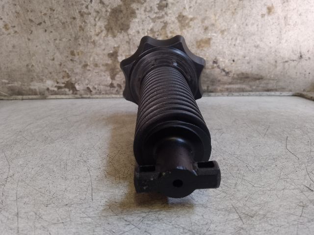 bontott VW TOURAN Pótkerék Rögzítő