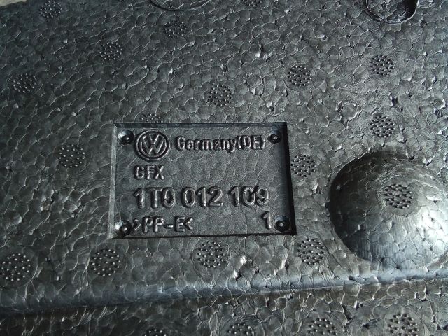 bontott VW TOURAN Pótkerék Szerszámtartó