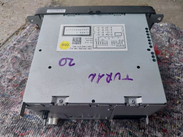 bontott VW TOURAN Rádió / CD