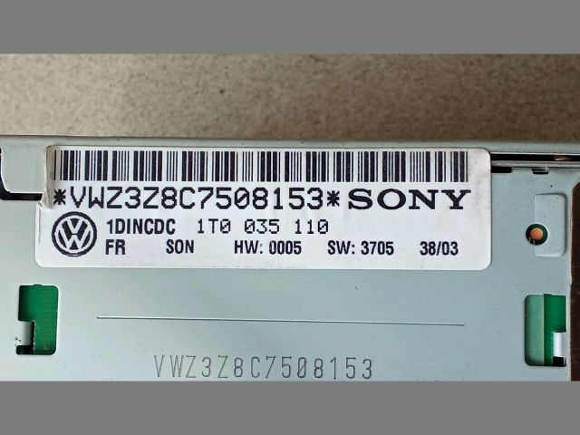 bontott VW TOURAN Rádió / CD