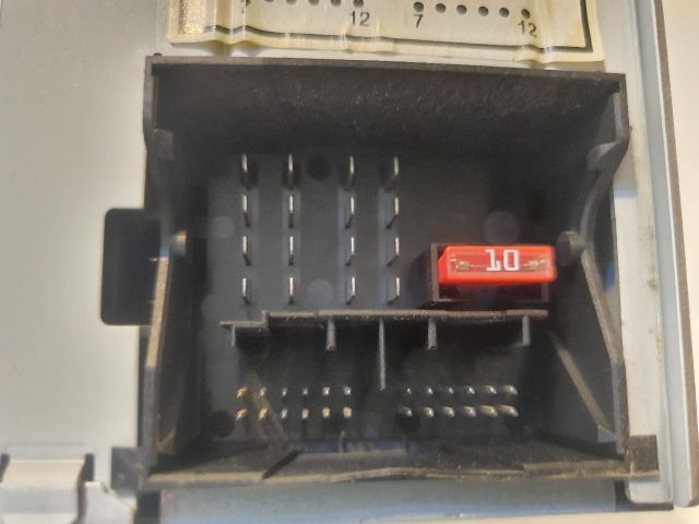 bontott VW TOURAN Rádió / CD