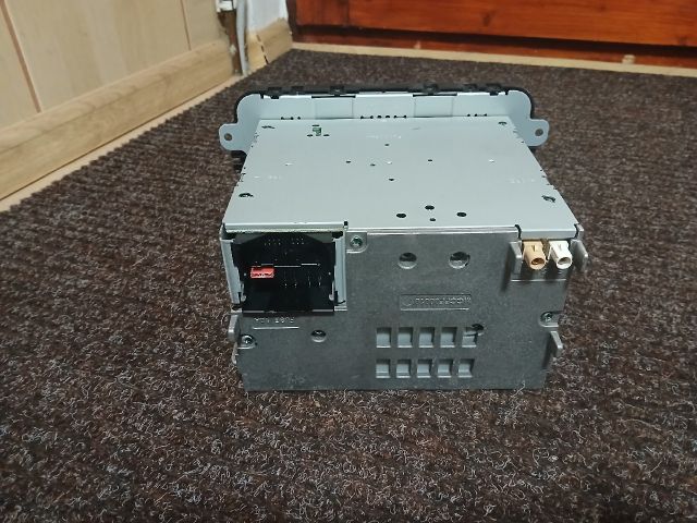 bontott VW TOURAN Rádió / CD