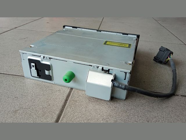 bontott VW TOURAN Rádió / CD