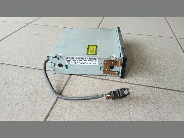 bontott VW TOURAN Rádió / CD